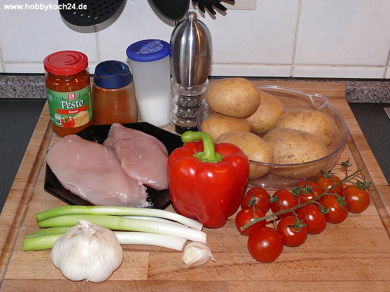 Hähnchenbrustfilets mit Country Kartoffeln und Ofengemüse - hobbykoch24.de