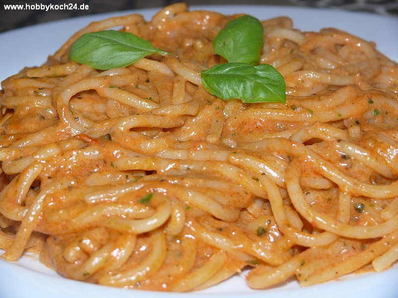 Spaghetti mit Mozzarella Sauce - hobbykoch24.de
