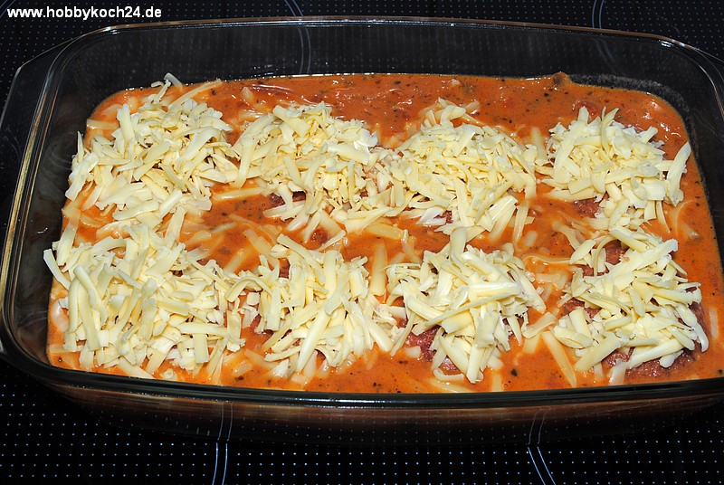 Überbackene Frikadellen in Tomaten - Champignon Soße - hobbykoch24.de